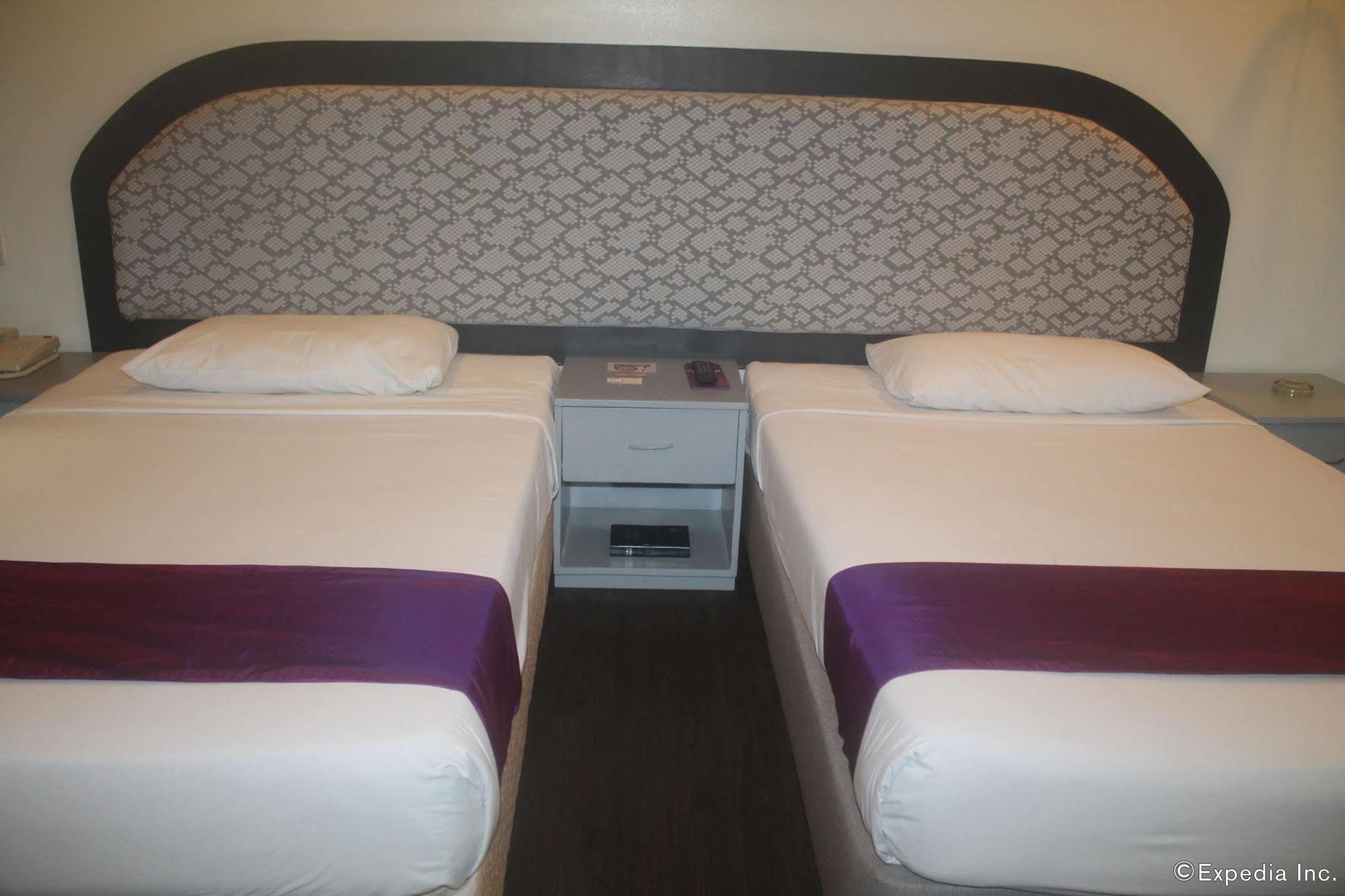 V Hotel 马尼拉 外观 照片
