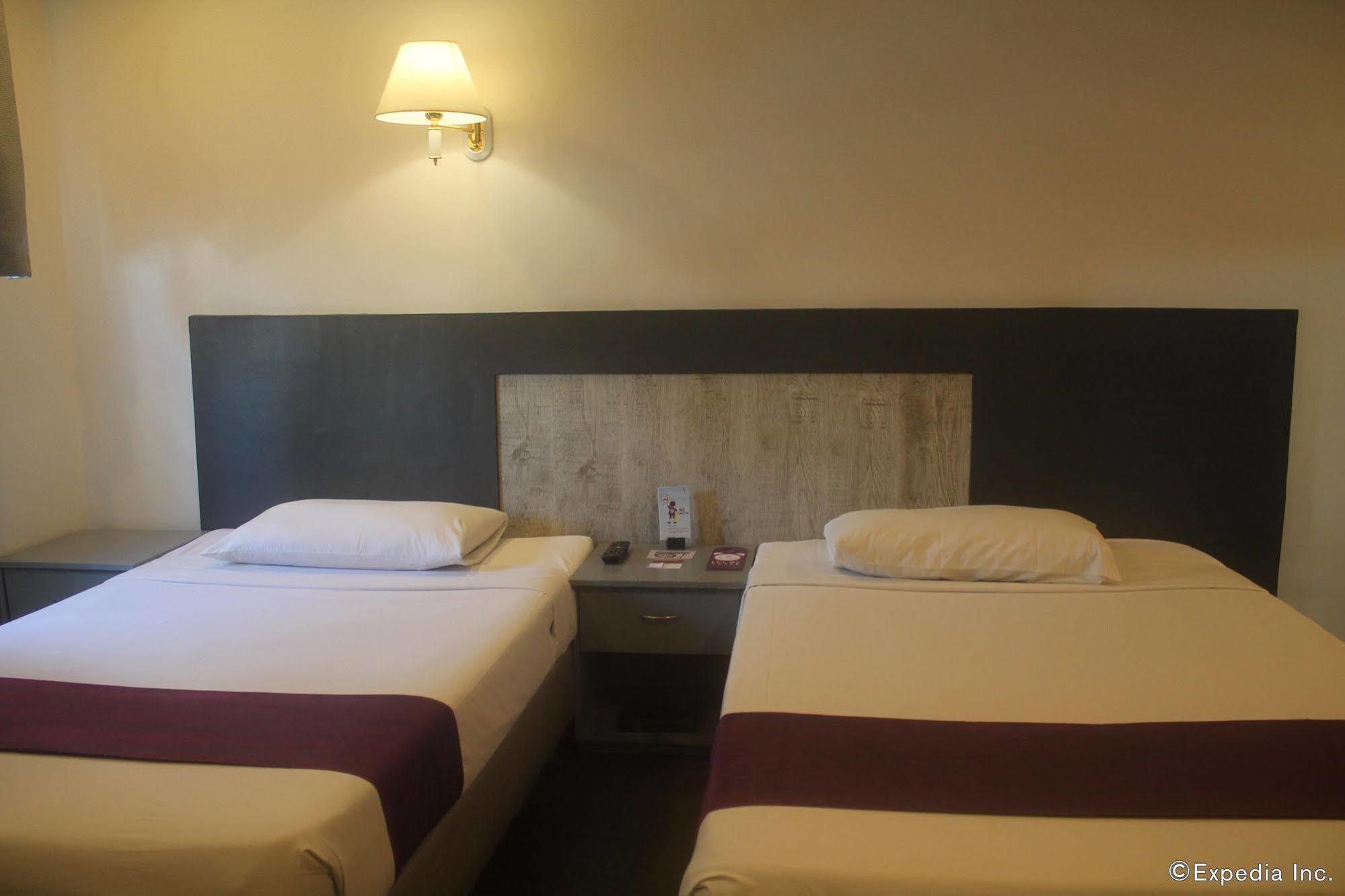 V Hotel 马尼拉 外观 照片